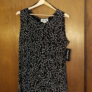 Size 16 - Black & White dress -Still has tags!